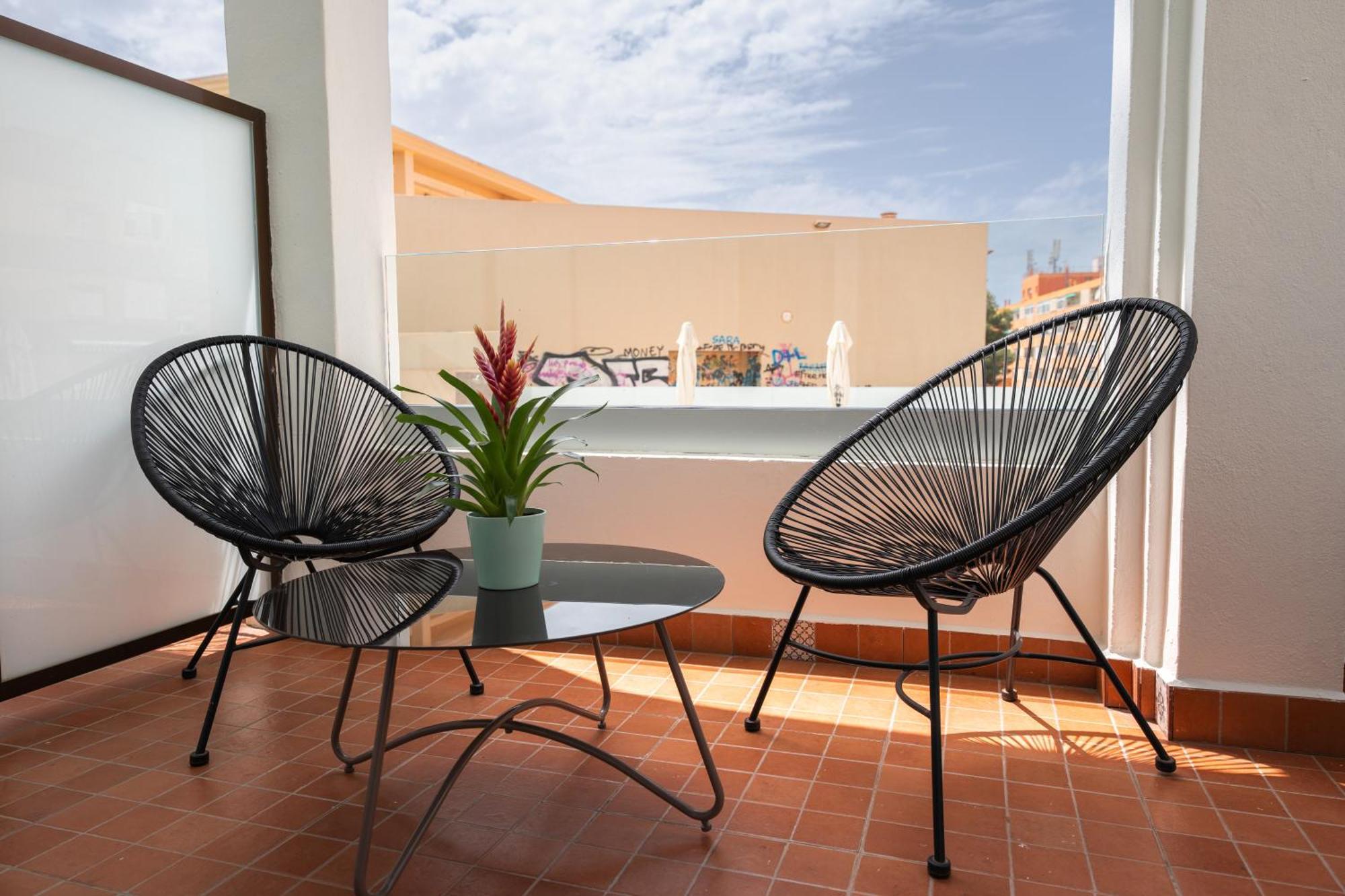 Hotel Nura &